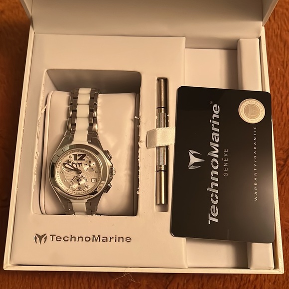TechnoMarine watch - Picture 8 of 9